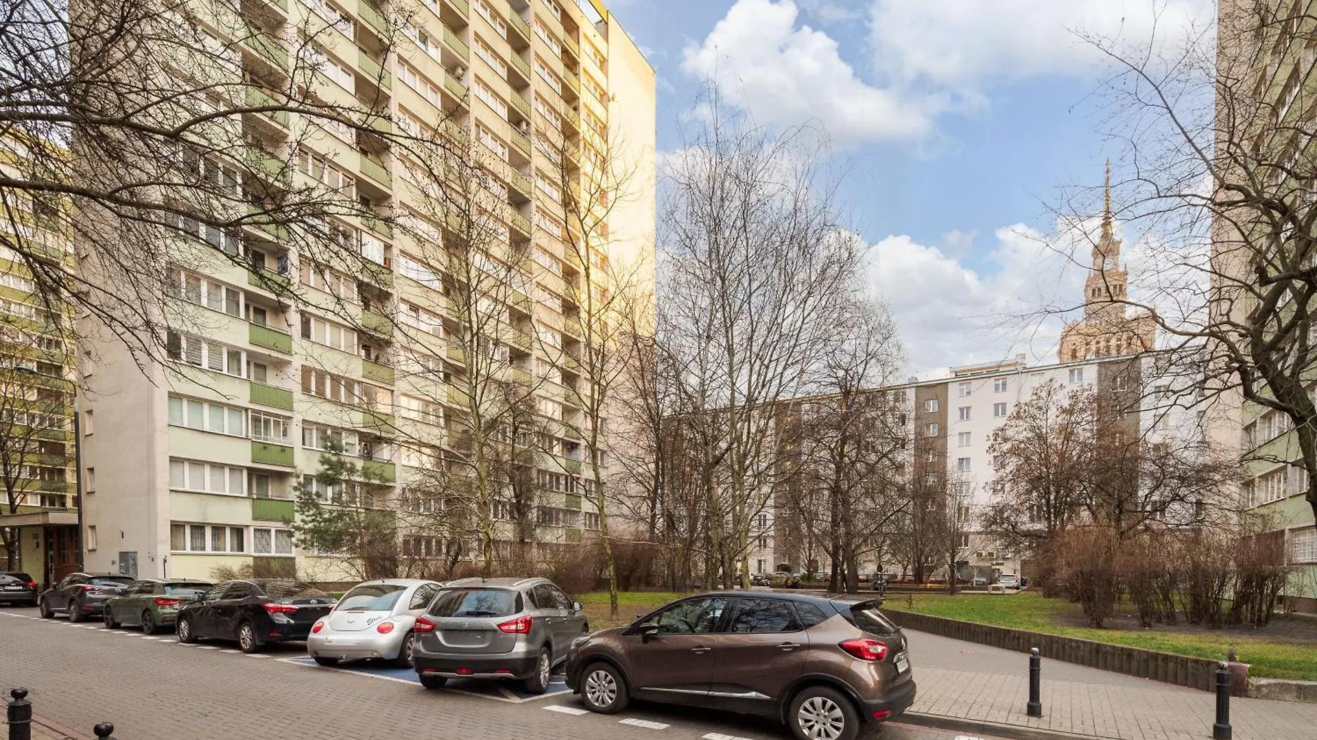 Metro Swietokrzyska Central Apartment Warsaw