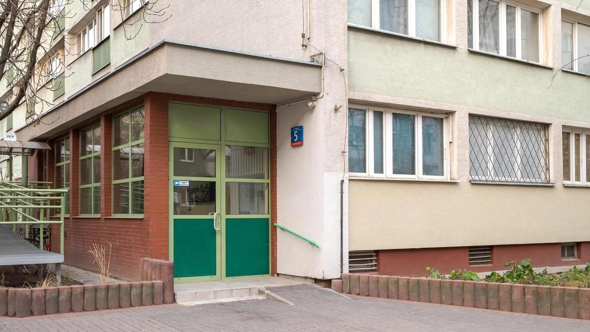 Metro Swietokrzyska Central Apartment Warsaw